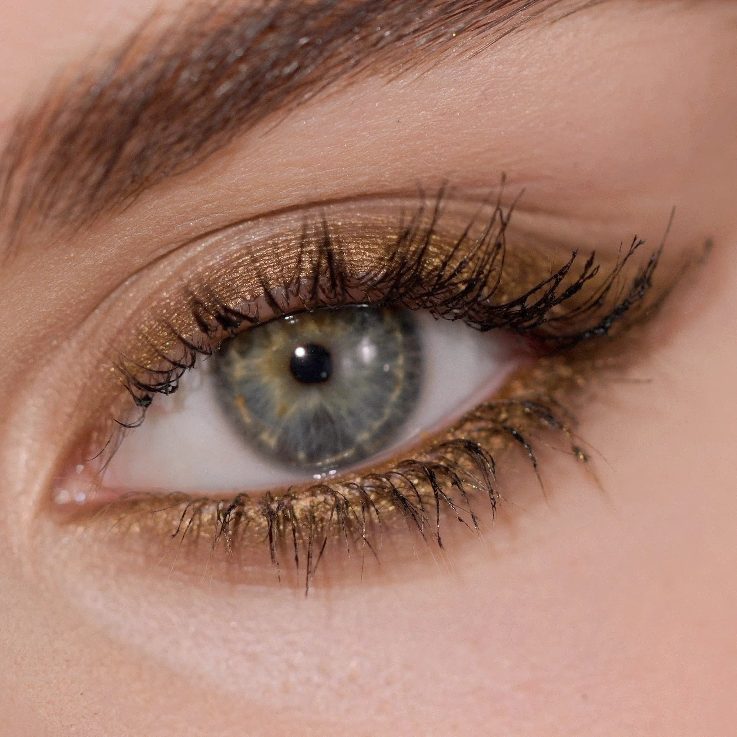 Velvet Love Eyeliner Pencil (Metallic Golden Bronze) - Image 2