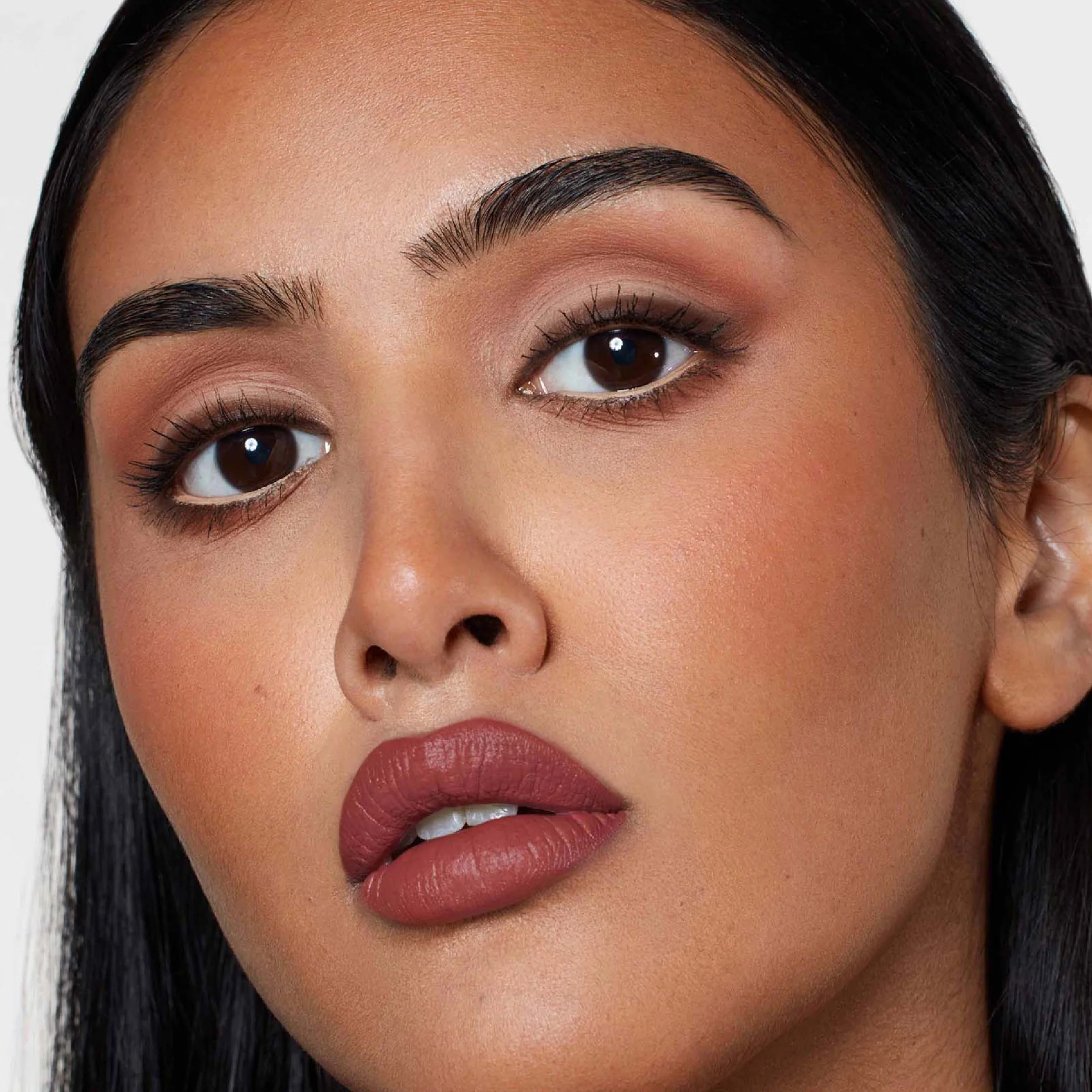 Velvet Love Matte Hyaluronic Long-Lasting Lipstick (Chrisula) - Image 4